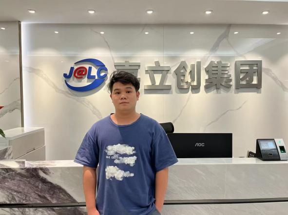 庞忠迅